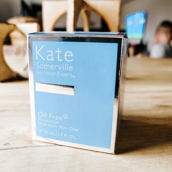 NEW IN BOX Kate Somerville Oil Free Moisturizer 1.7 FL OZ - Picture 2 of 3